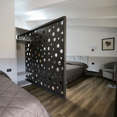 קלוזונה Albergo Antica Locanda מראה חיצוני תמונה