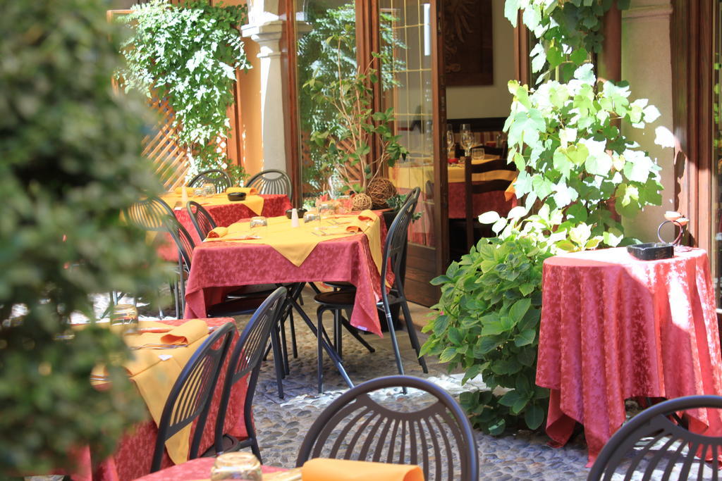 קלוזונה Albergo Antica Locanda מראה חיצוני תמונה